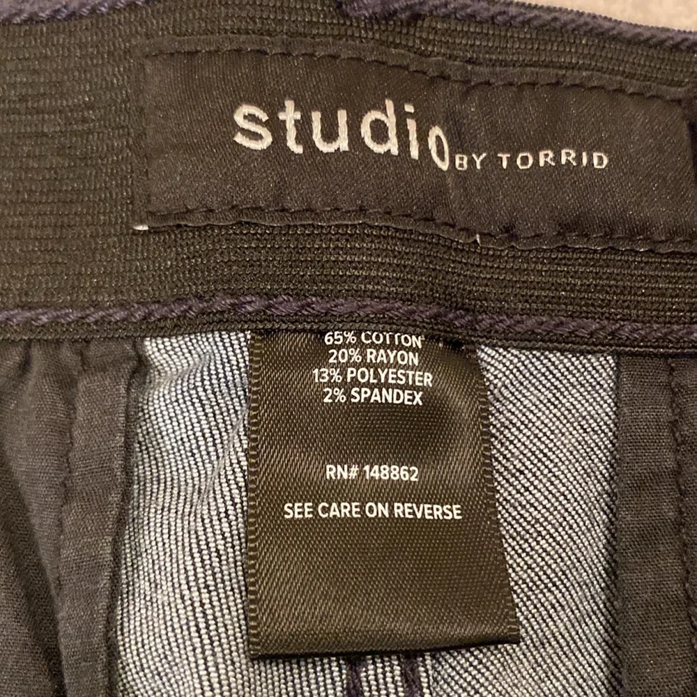 TORRID, Studio Denim, Comfort Flex Waist, Slim Taper, Size 22R, NEW with Tags - Picture 7 of 16